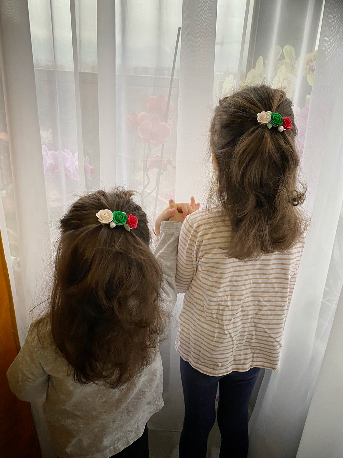 Raina Ethno-Roses Hairclip