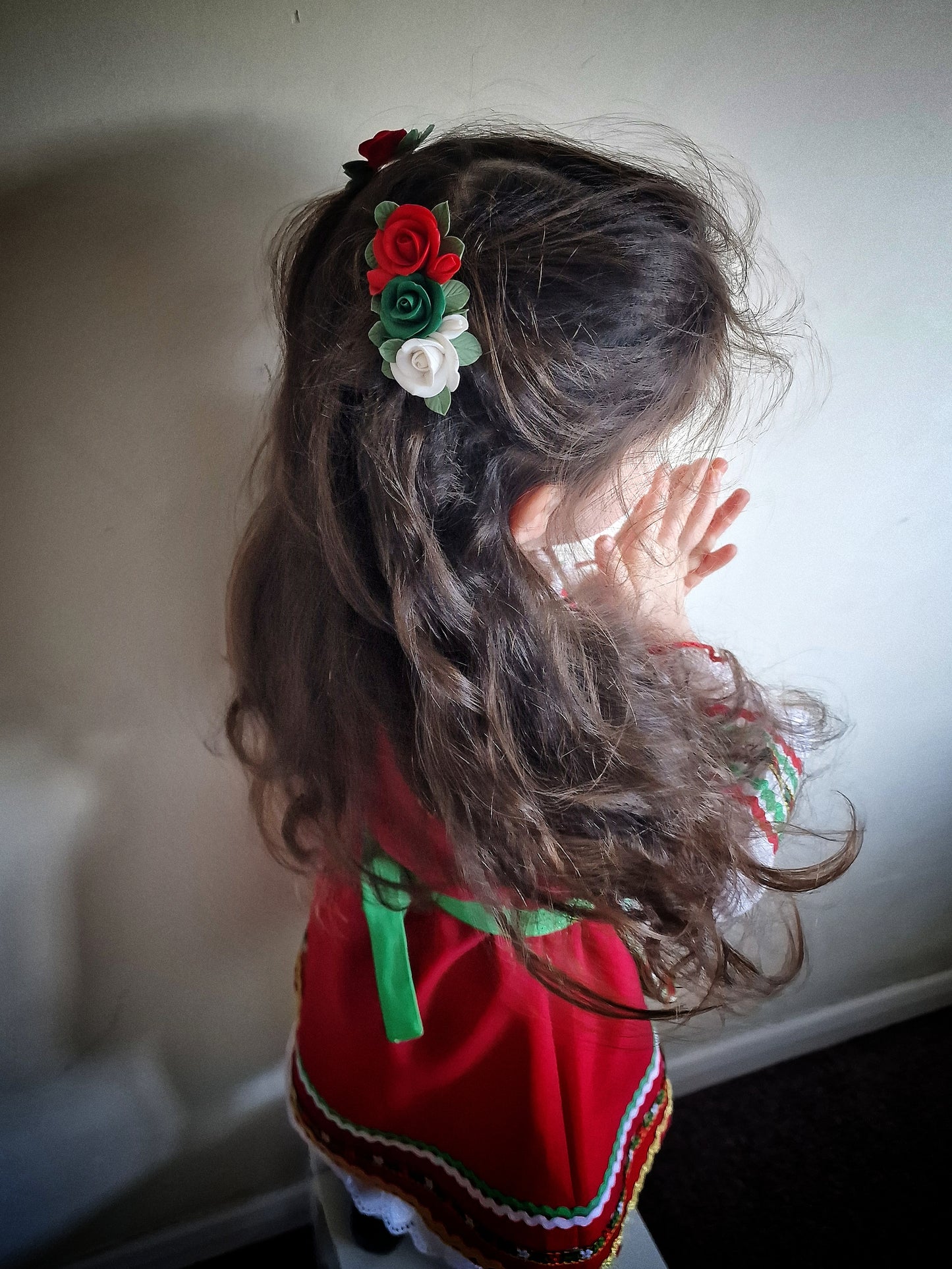 Raina Ethno-Roses Hairclip