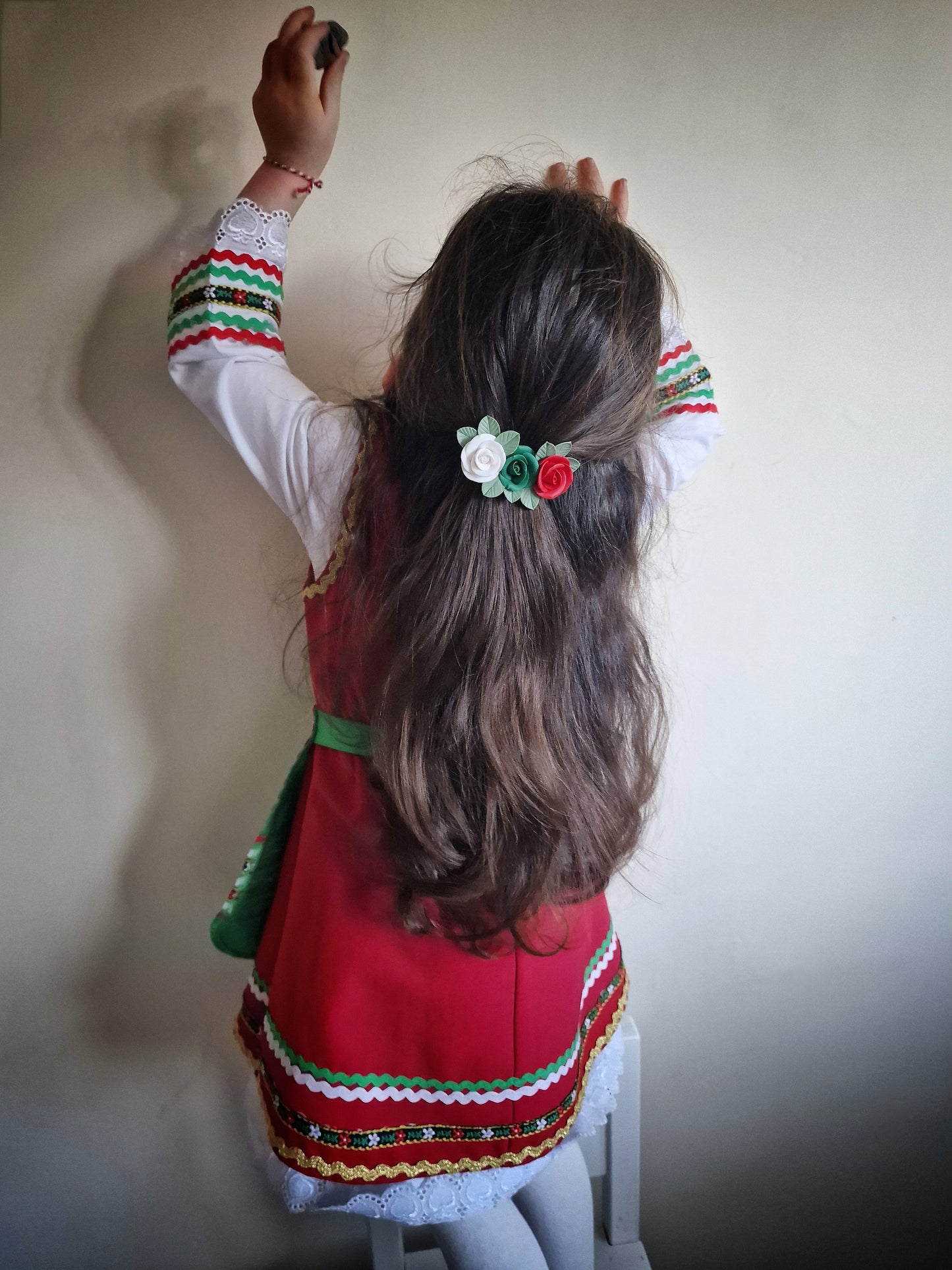 Raina Ethno-Roses Hairclip